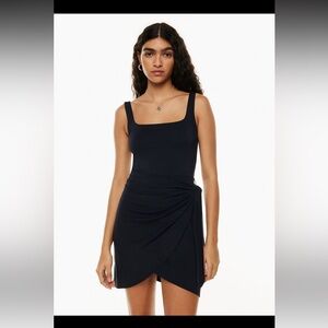 Wilfred Aritzia XS Saturn Mini Dress Black